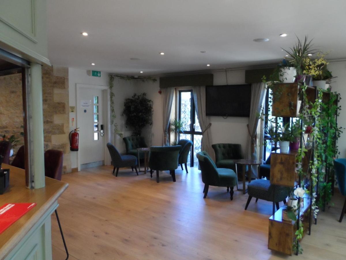 Stanton House Hotel Swindon Kültér fotó